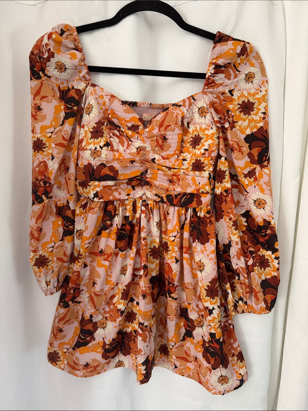 BOG Collective mini dress vibrant floral print gathered sweetheart neckline sz M